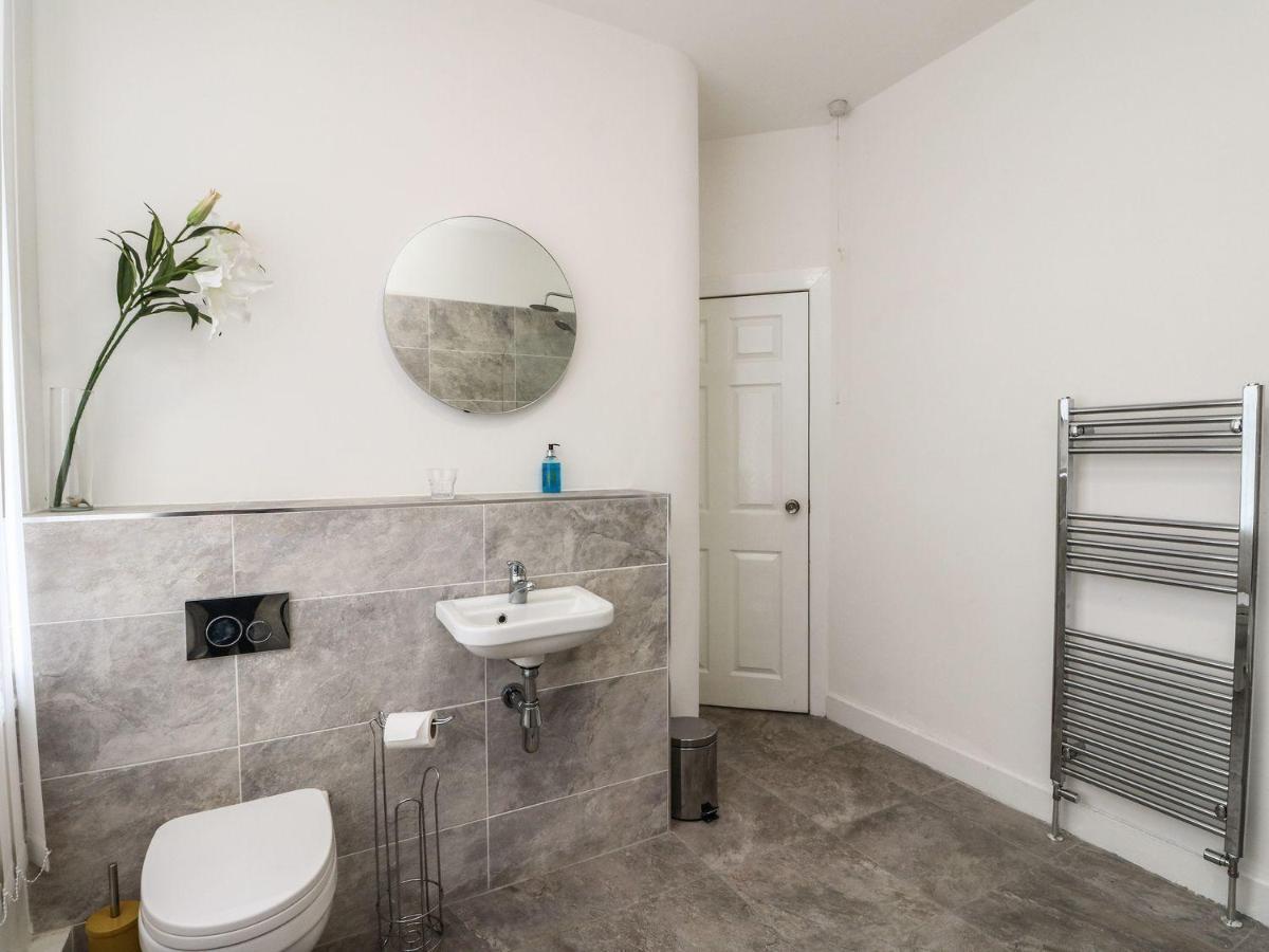 Annielea Is A Cosy 3 Bed Cottage In Helensburgh Dış mekan fotoğraf